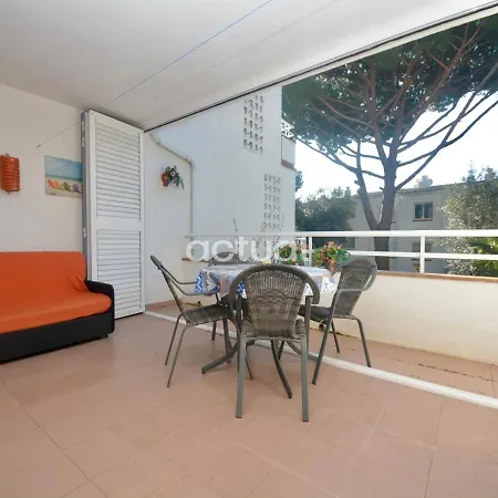 Apartment Politur J-18 *