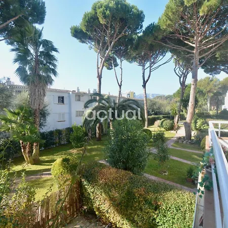 Apartment Politur J-18